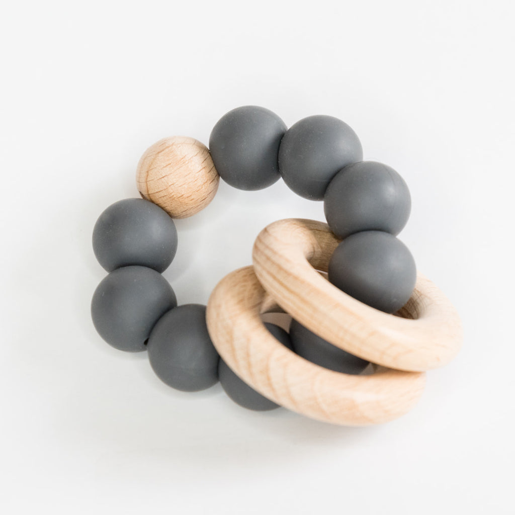 4 Benefits of All-Natural Wooden Teething Rings – Edith and Blanche