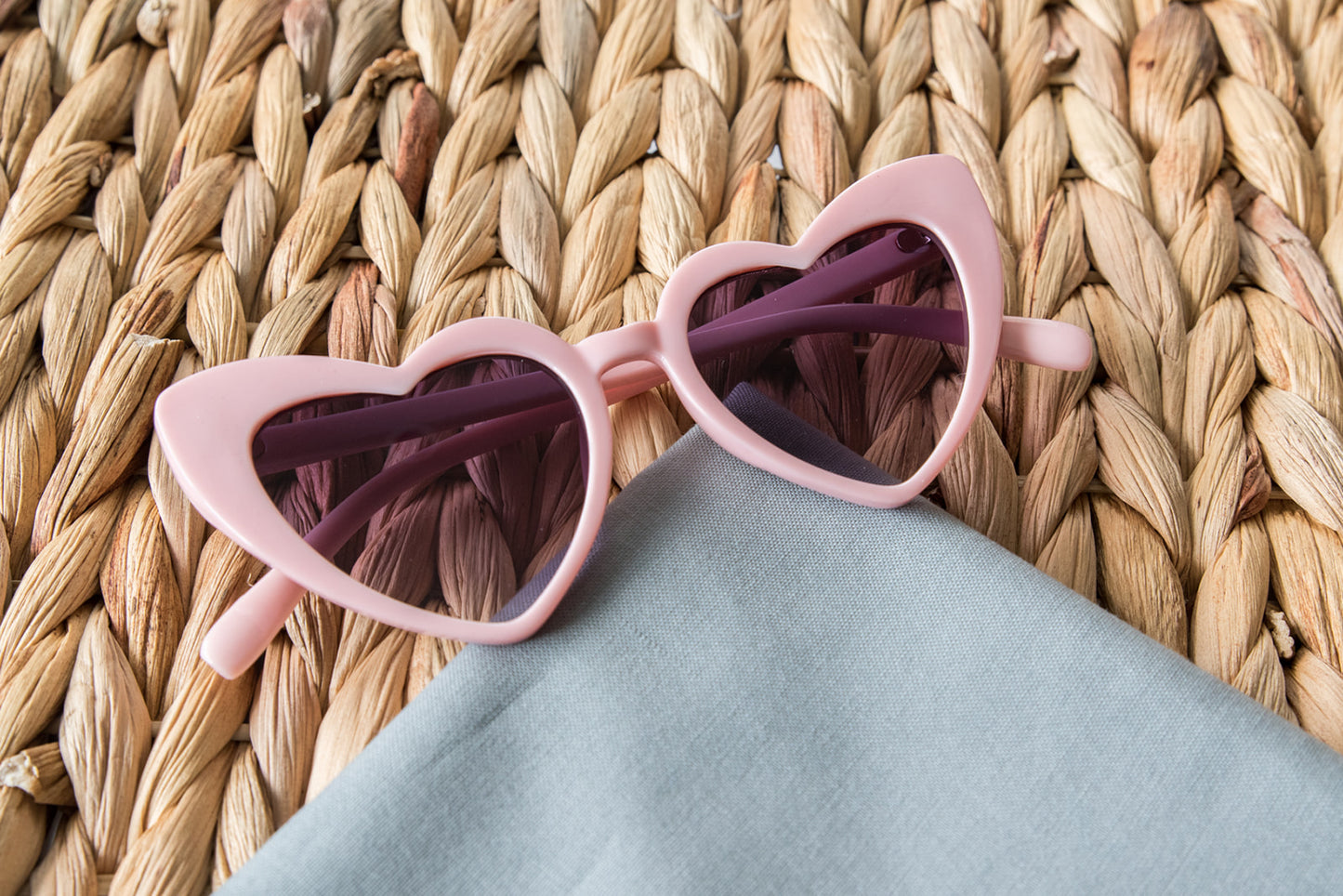 Toddler & Kid Valentines Day Heart Sunglasses - Pink